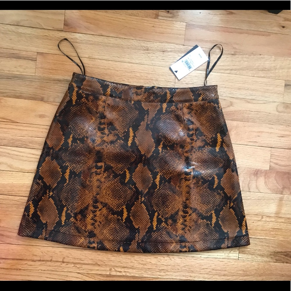 GUESS skirt